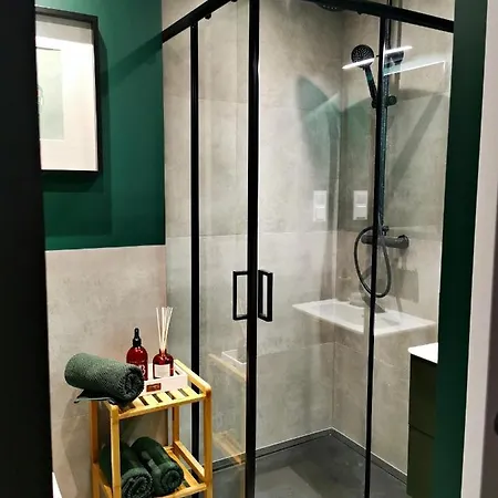 Nowoczesny W Sercu Wroclawia Apartment